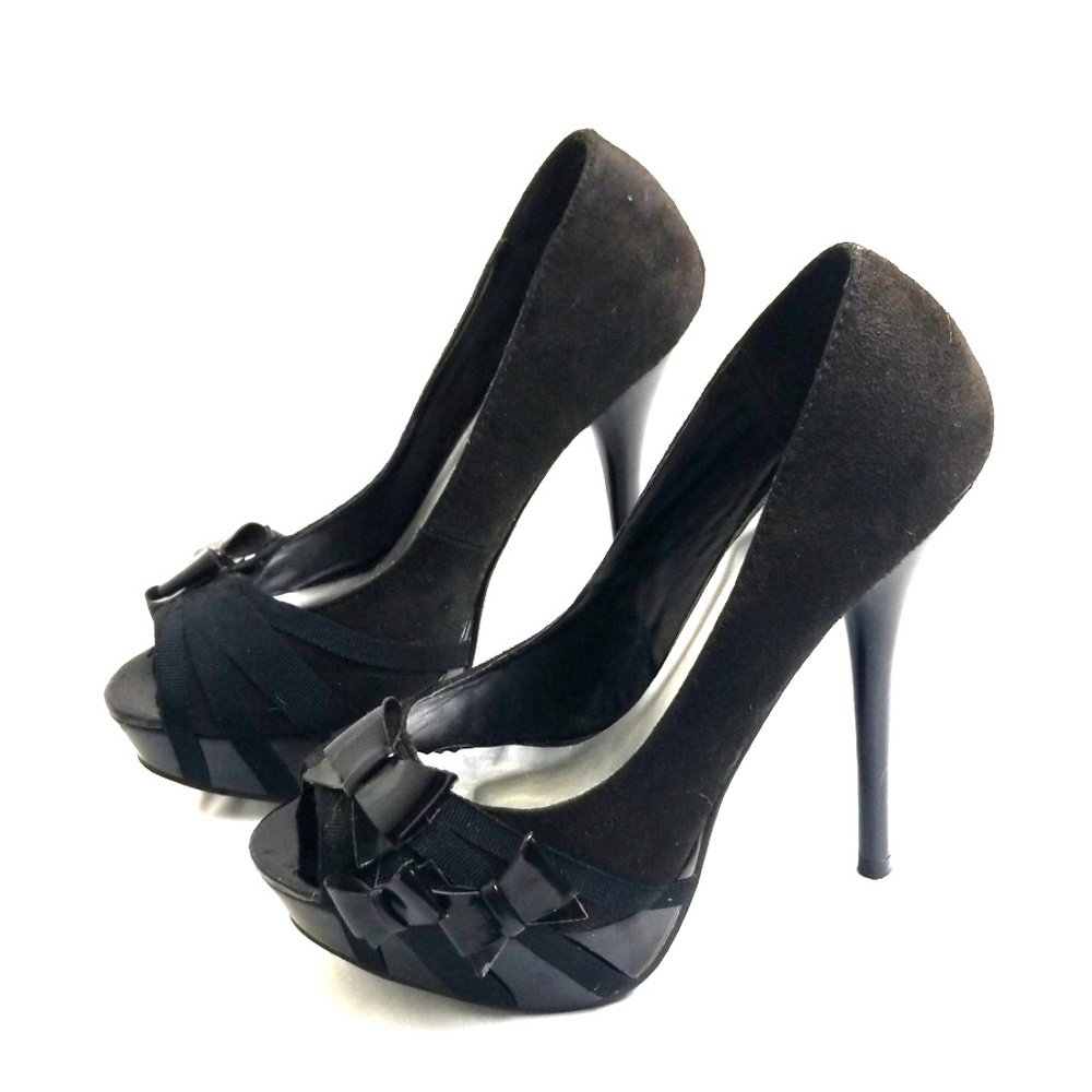 Speed Limit Women Size 6.5 Black Suede heels
